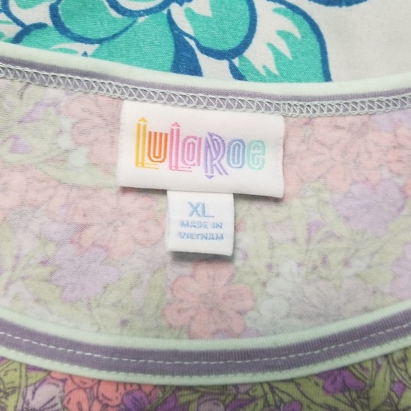 Lularoe Irma - Picture 2 of 3
